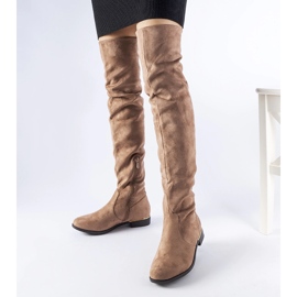 Botas longas marrons quentes de camurça ecológica Elwira castanho 1