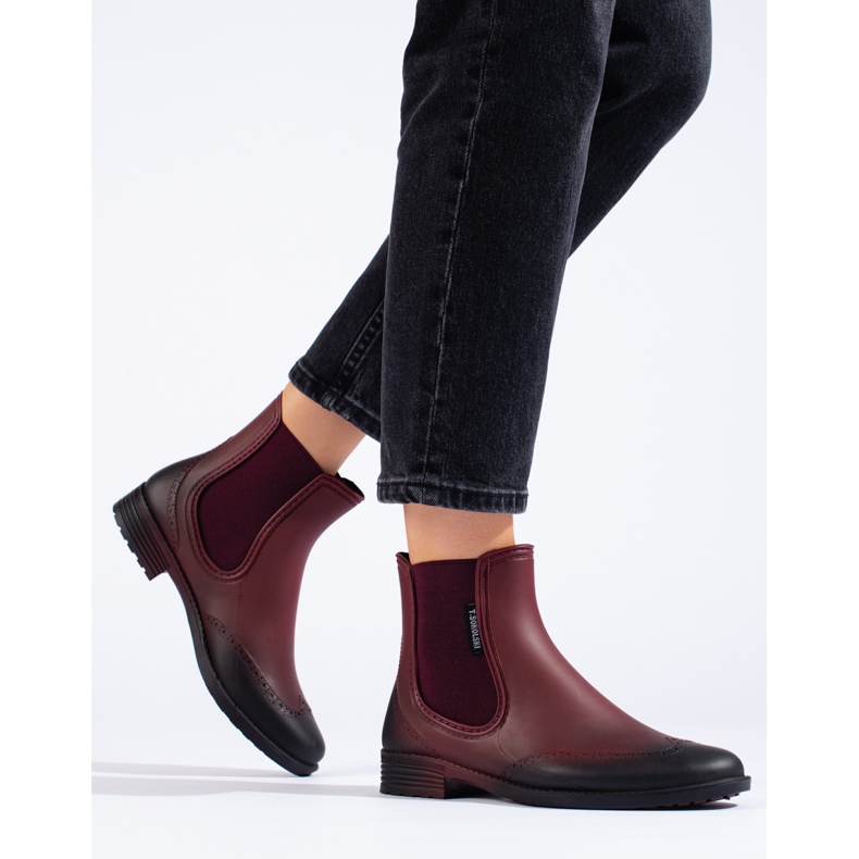 Botas T.Sokolski chelsea de mulher cor de vinho vermelho 1