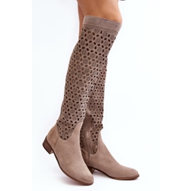 Botas de camurça com padrão perfurado, ponta bege 1