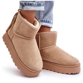 Botas de neve femininas em uma plataforma enorme com bege com franjas 5