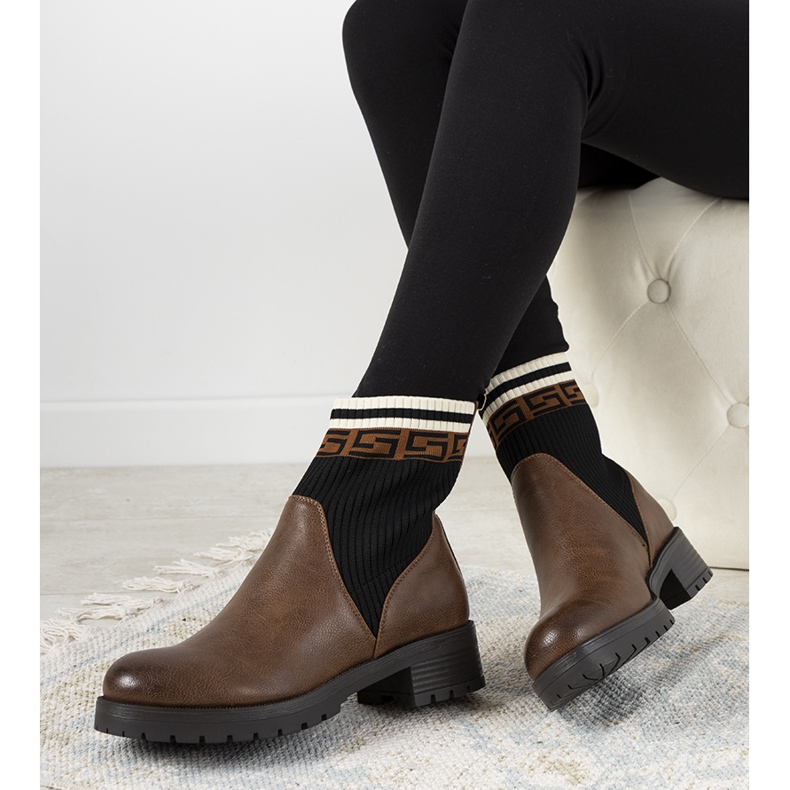 Botas marrons com meia Tamez marrom preto 1