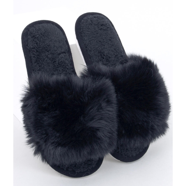 Chinelos de pele preta Kemars com bico aberto preto 1 Chinelos de pele preta Kemars com bico aberto preto 1