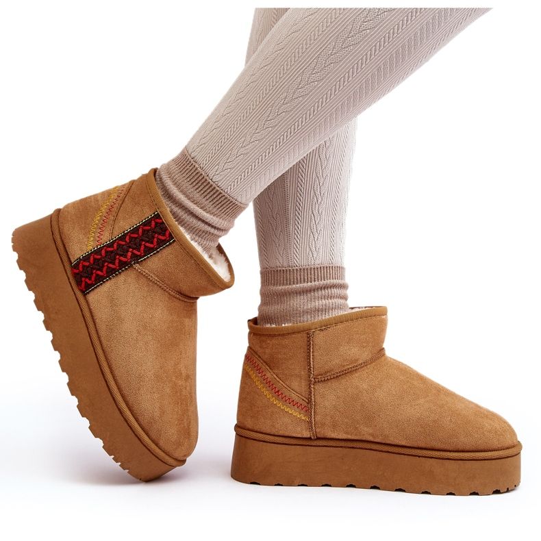 Botas de neve femininas isoladas Camel Lomessa na plataforma marrom 4