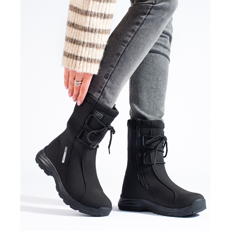 Sapatos de trekking de mulher com casaco de pele de carneiro DK preto 1 Sapatos de trekking de mulher com casaco de pele de carneiro DK preto 1