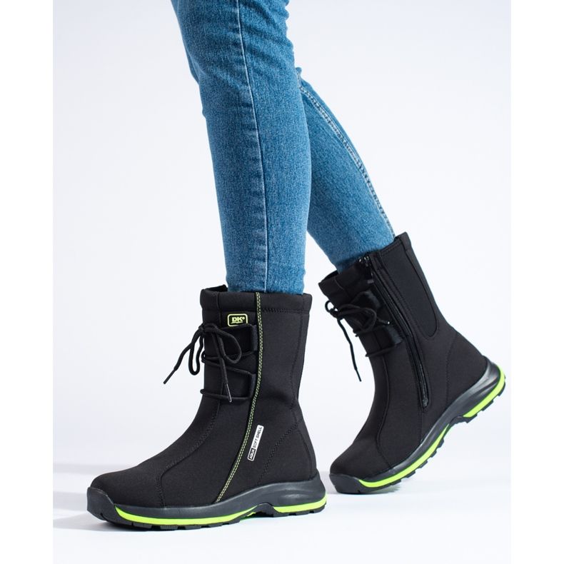 Sapatos de trekking de mulher com casaco de pele de carneiro DK preto 1