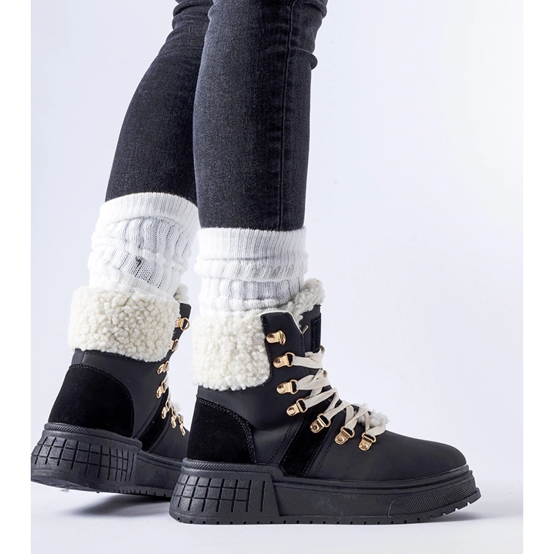 Trabalhadores negros em uma enorme plataforma Rodrigo preto 1