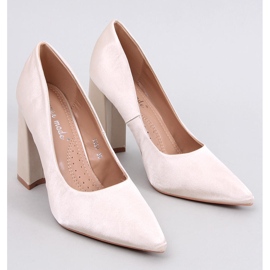 Astia Sapatos de salto alto de cetim bege 1