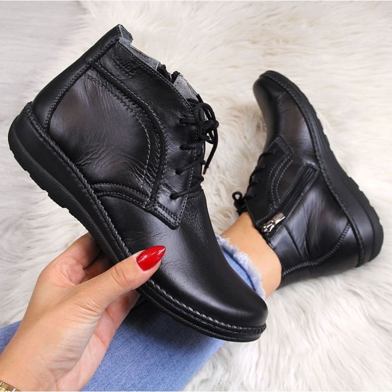 Botas de couro isoladas Helios W H612-2A, pretas preto 1