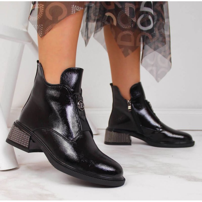 Filippo W PAW256 botins pretos com bloco decorativo 2