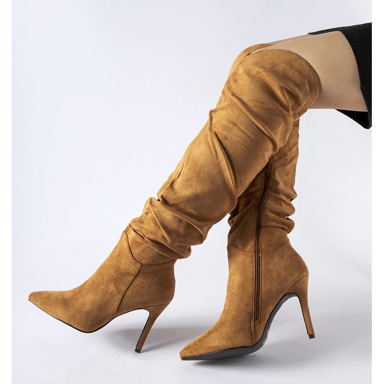 Botas longas marrons com salto alto da Joppo preto 1