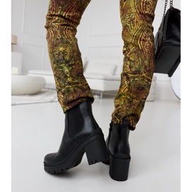 Botins pretos de salto baixo da Layman 1