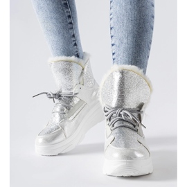 Botas de neve Stringer com isolamento branco e prata 1