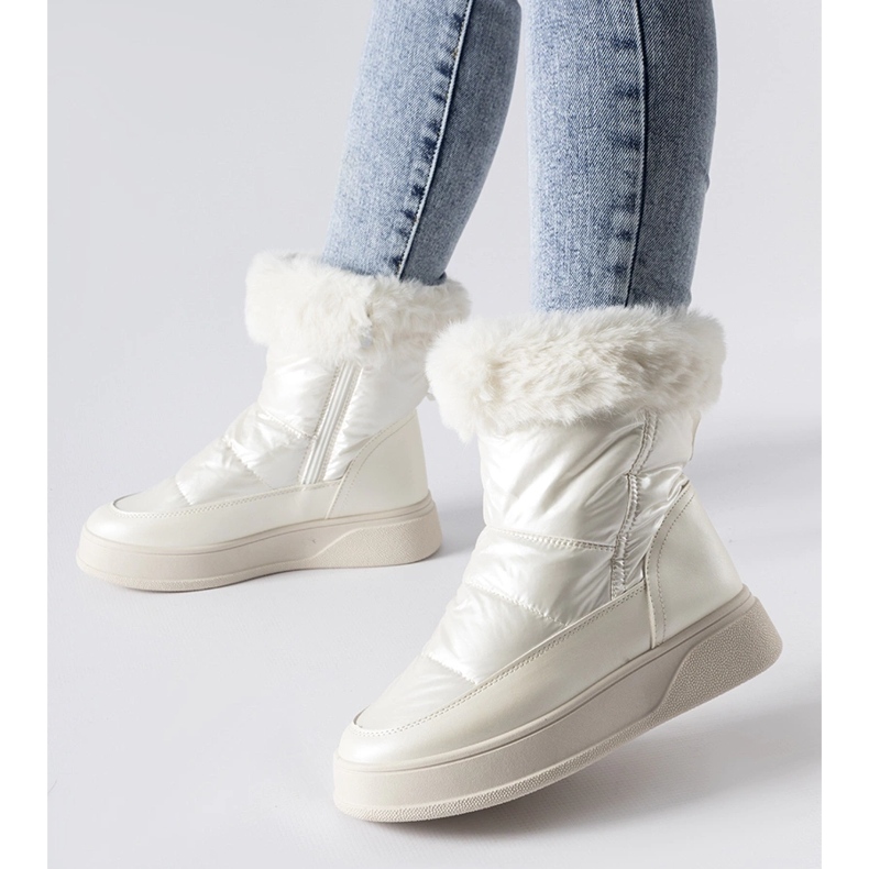 Botas de neve com isolamento branco e pele da Oliver 2 Botas de neve com isolamento branco e pele da Oliver 2