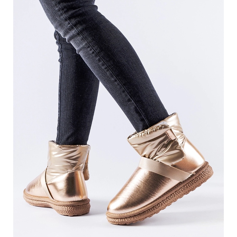 Botas de neve curtas marrons brilhantes de Delaune castanho 1