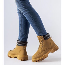 Trabalhadores Conroe marrons, isolados e foscos marrom 1