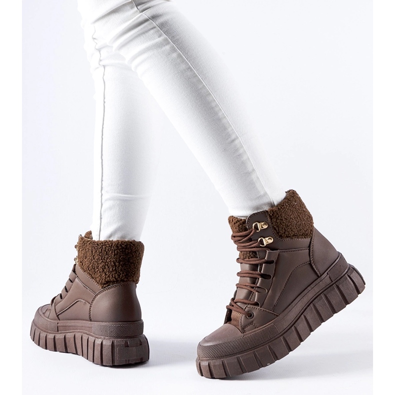 Tênis Adamsville com isolamento marrom castanho 1