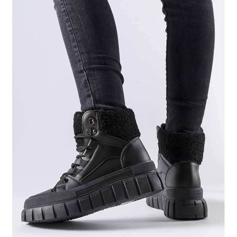 Tênis Adamsville com isolamento preto 1