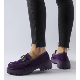 Mocassins roxos decorados com strass da Urbano tolet 1