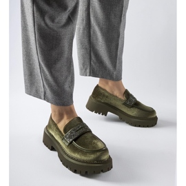 Mocassins verdes decorados com strass Longuelo 1