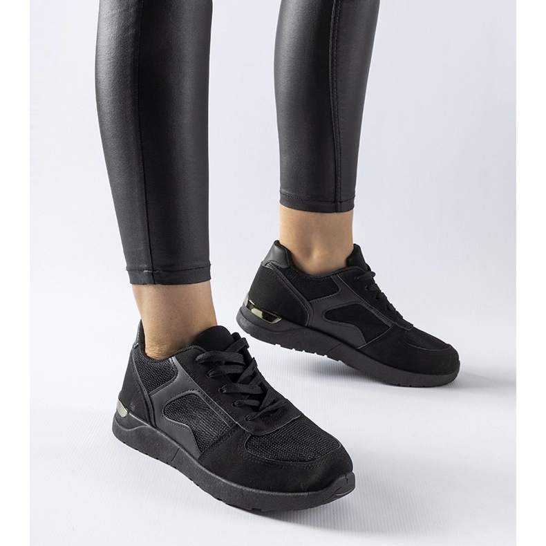 Tênis preto feito de materiais combinados Gallo 1