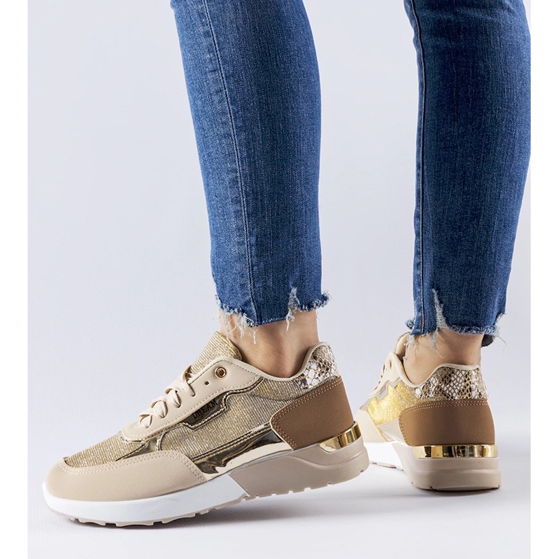 Tênis bege com glitter da Roganzuolo 1