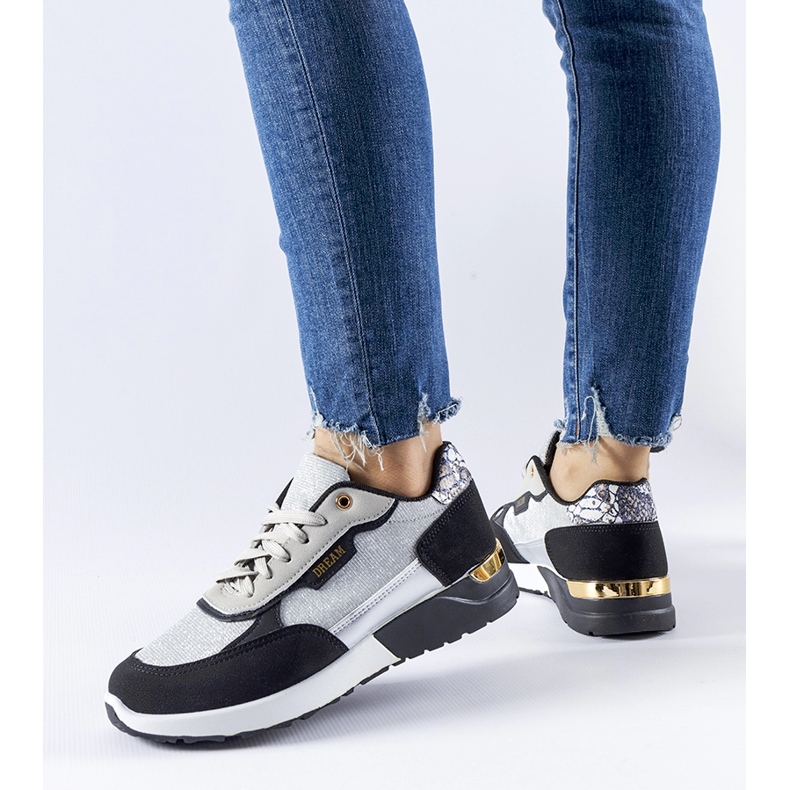 Tênis com glitter preto e prata da Roganzuolo 1