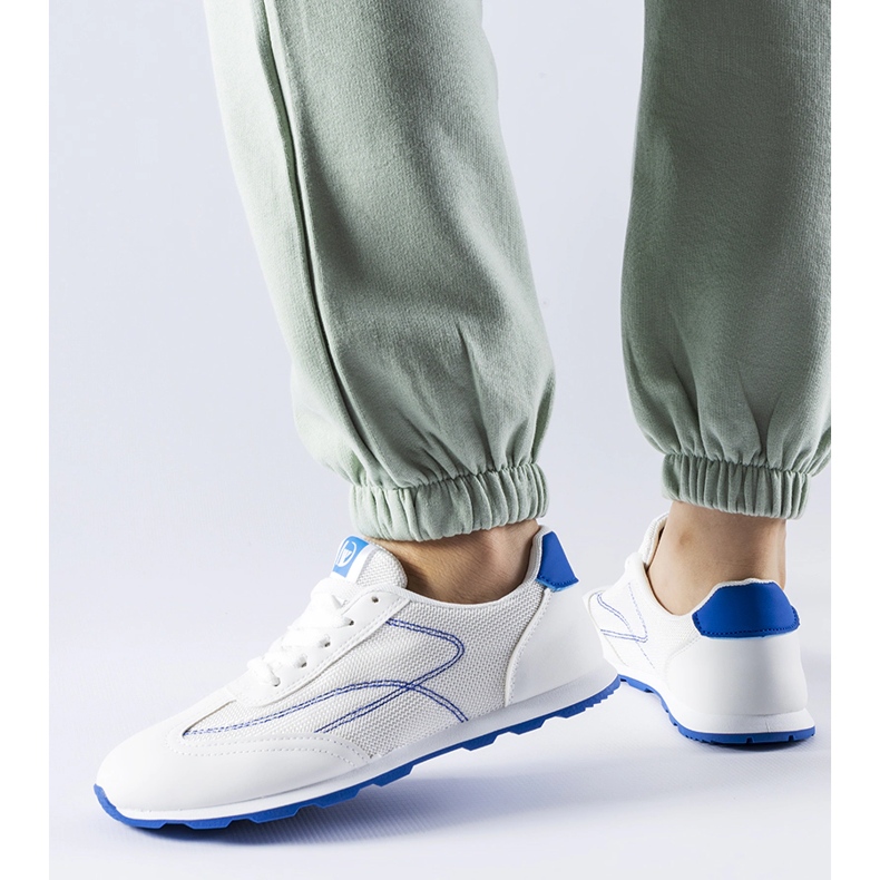 Tênis esportivo branco Pinarella 1