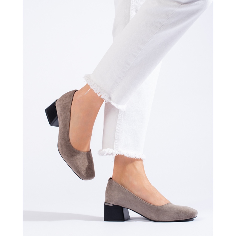 Elegantes bombas de salto alto La.Fi cinza 2