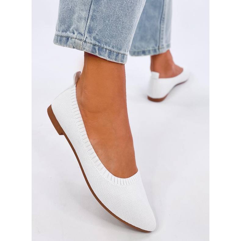 Sapatilhas brancas com aberturas Kreiss branco 2