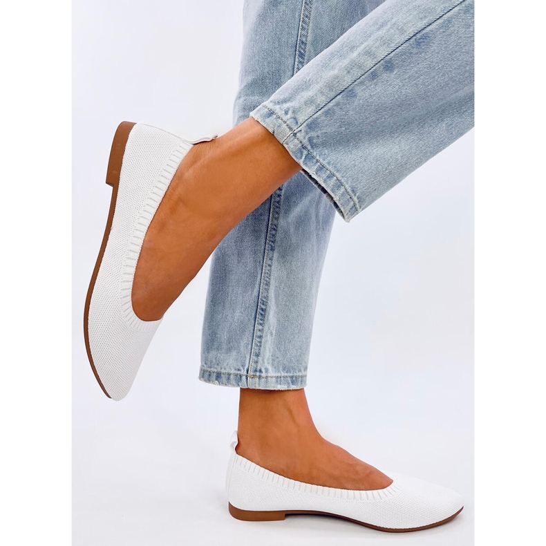 Sapatilhas brancas com aberturas Kreiss branco 1