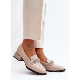 Vinceza Sapatos femininos envernizados de salto baixo, bege Marilni 2