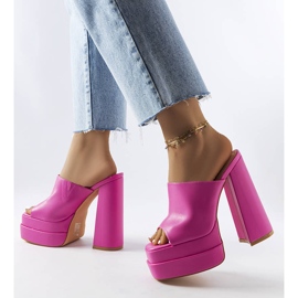 Sandálias de salto alto rosa Mertzon 1