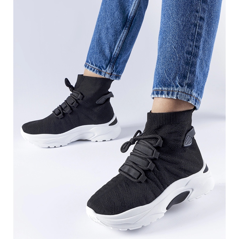 Tênis preto Vigatto de cano alto 1