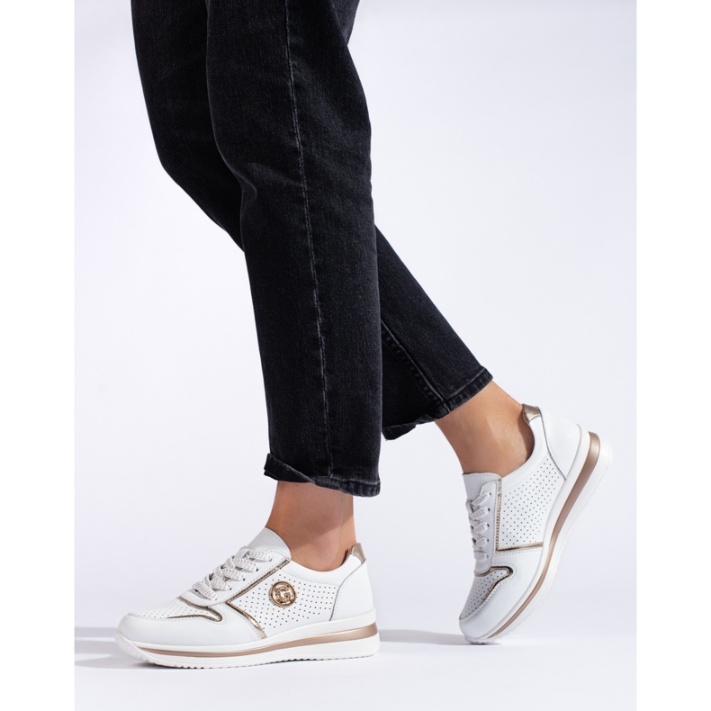 Calçados esportivos de couro branco 1