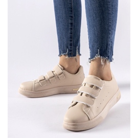 Tênis bege com fecho de velcro da Paré 1 Tênis bege com fecho de velcro da Paré 1