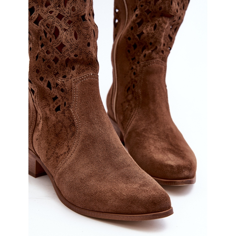Botas femininas Zazoo 3403 marrons perfuradas com salto baixo castanho 1