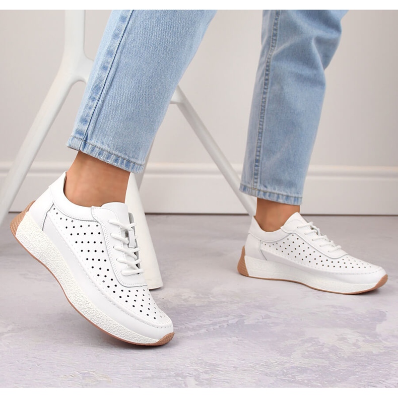 Sapatos femininos de couro perfurado, branco, Sergio Leone SP013 2