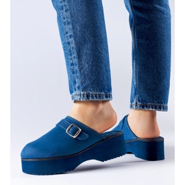 Tamanco azul marinho desliza na plataforma Lang 2