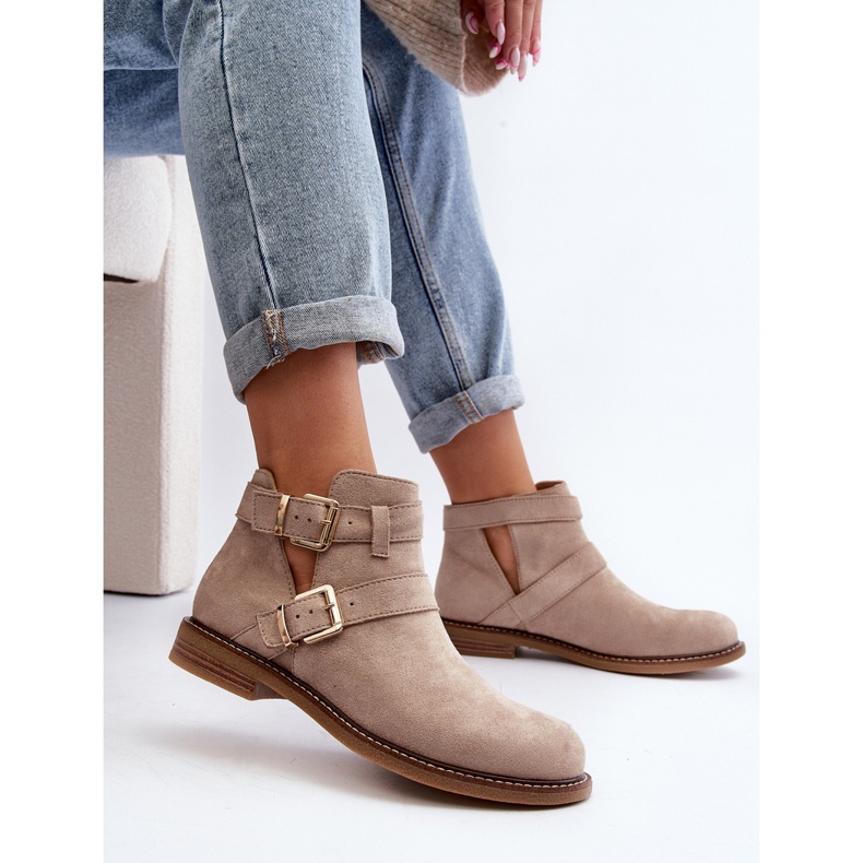 Botas Rasteiras Femininas com Alças Bege Claro Melviana 1 Botas Rasteiras Femininas com Alças Bege Claro Melviana 1