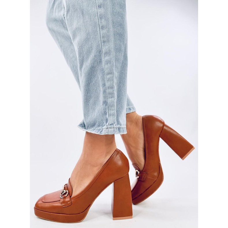 Mocassins de salto alto Albers Camel marrom 1