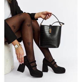 Sapatos pretos Cher com salto bloco enorme 1
