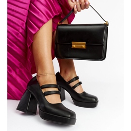 Sapatos pretos Cher com salto bloco enorme 1 Sapatos pretos Cher com salto bloco enorme 1