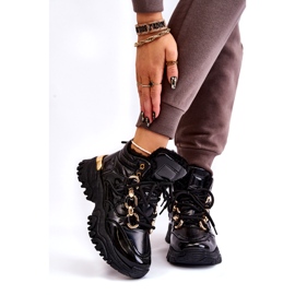 Botas de caminhada de sapatos esportivos isolados femininos com uma corrente dourada preta preto 1