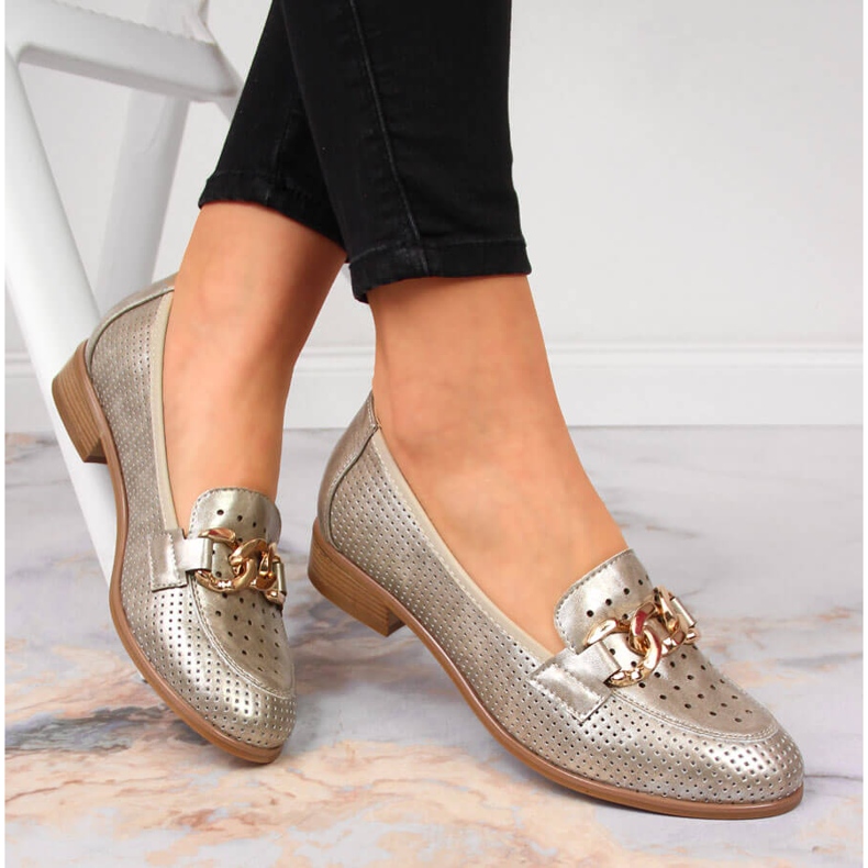 Sapatos perfurados com corrente de ouro da Potocki dourado 1