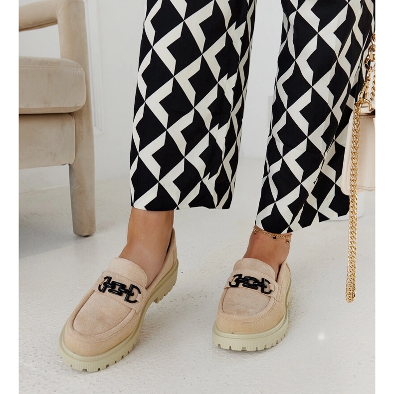 Mocassins de camurça bege com fivela Lyle 1