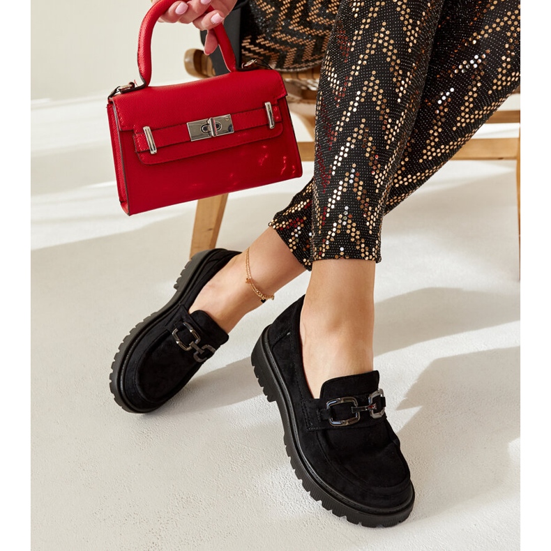 Mocassins de camurça pretos com fivela de molas 1 Mocassins de camurça pretos com fivela de molas 1