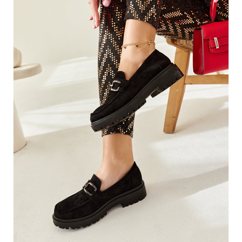 Mocassins de camurça pretos com fivela de molas 2 Mocassins de camurça pretos com fivela de molas 2