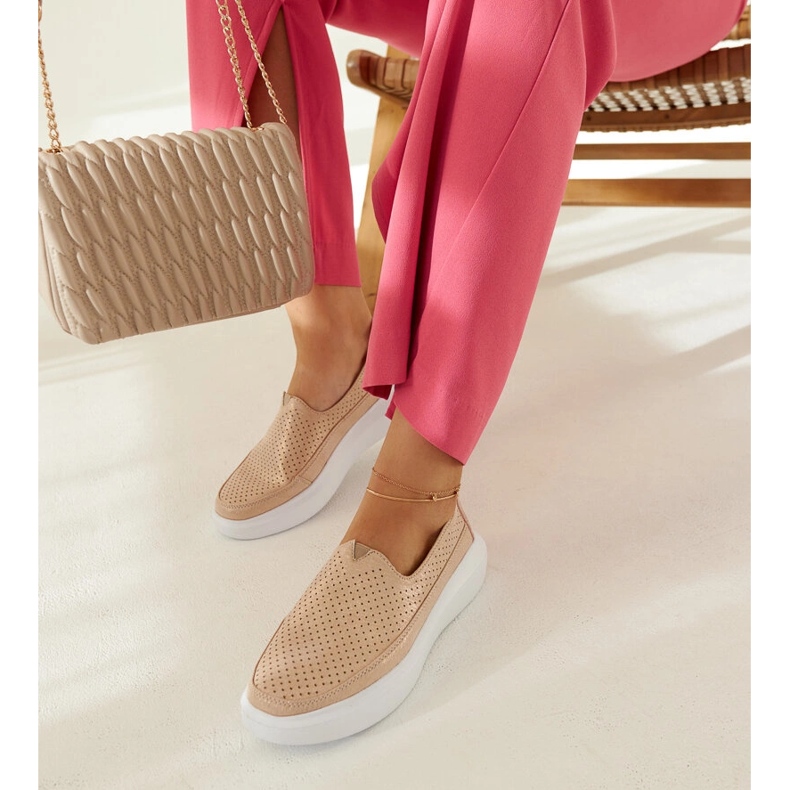 Os sapatos dourados da Marcie 1