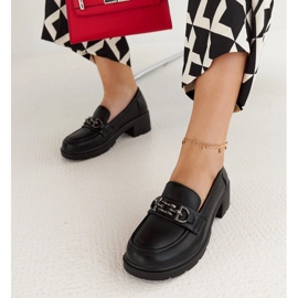 Mocassins pretos de couro ecológico da Lyyli 1