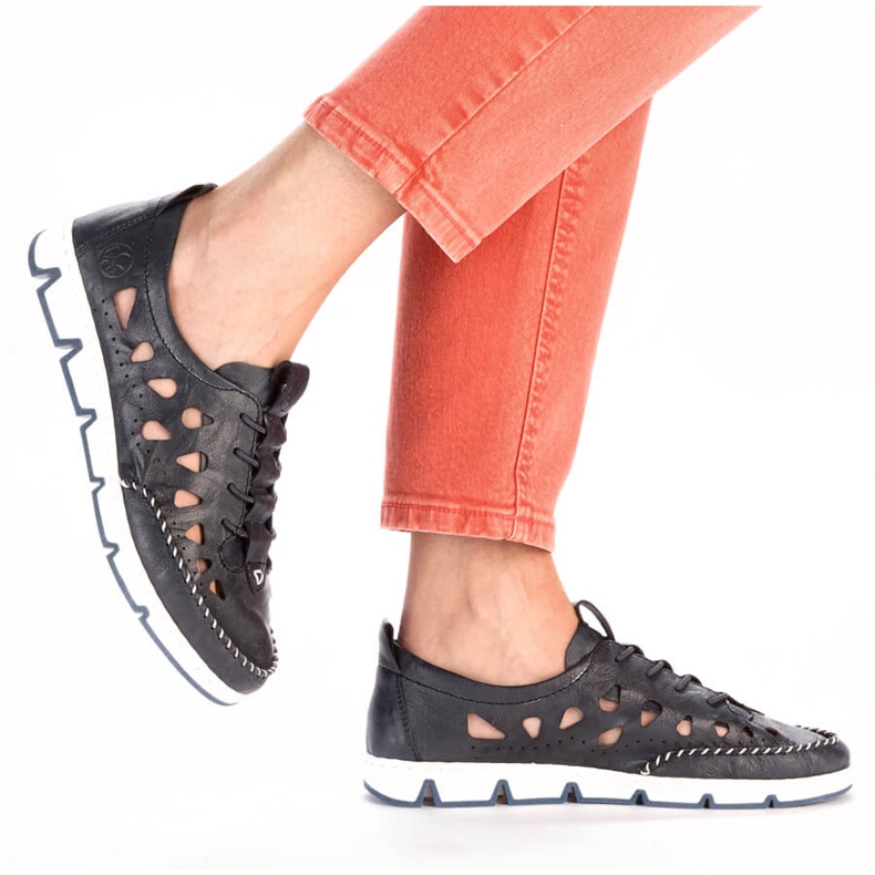 Sapatos femininos de couro com aberturas, azul marinho Rieker 49956-14 2